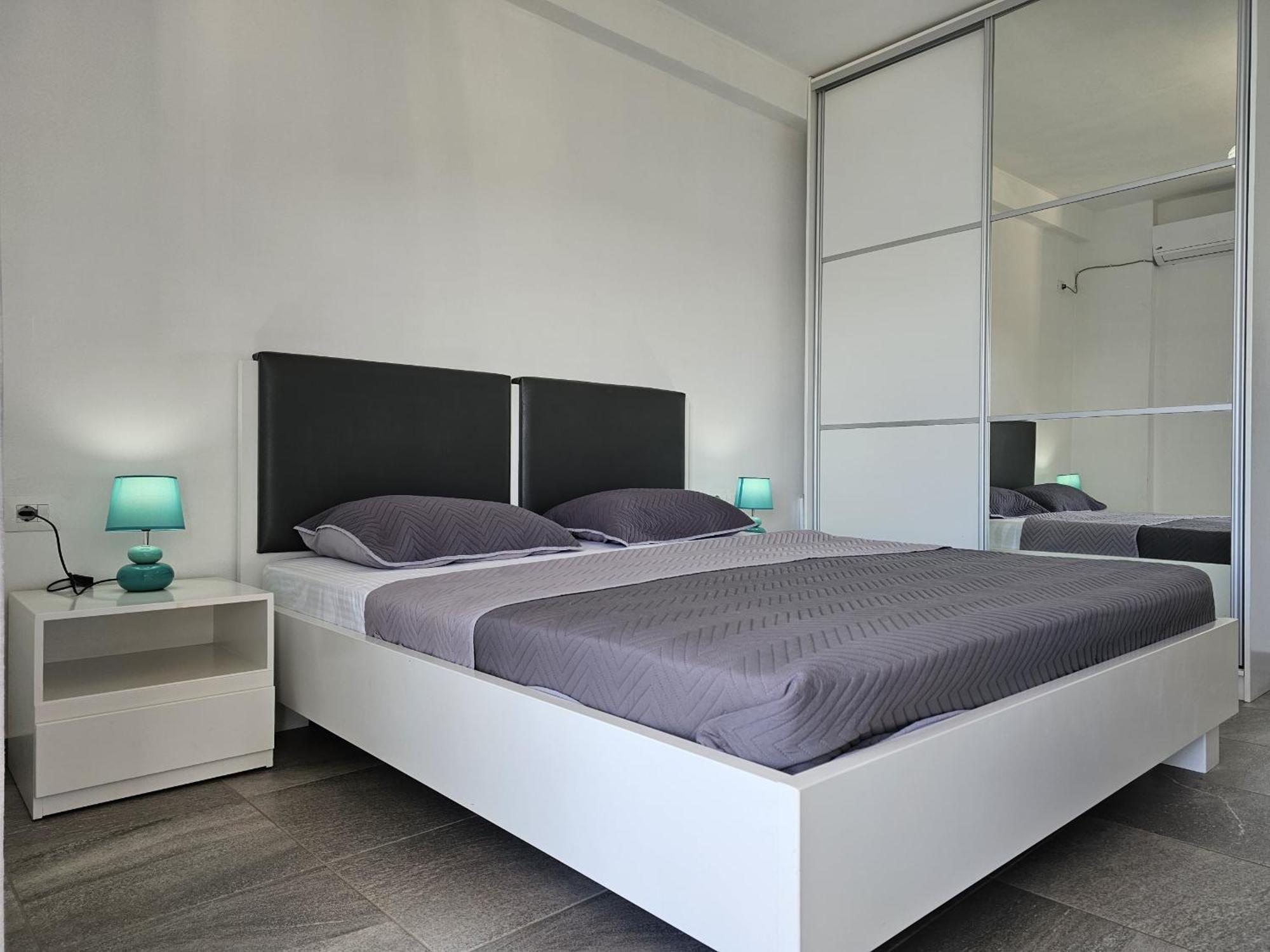 Wonderful View Apartments Sarande Exterior photo